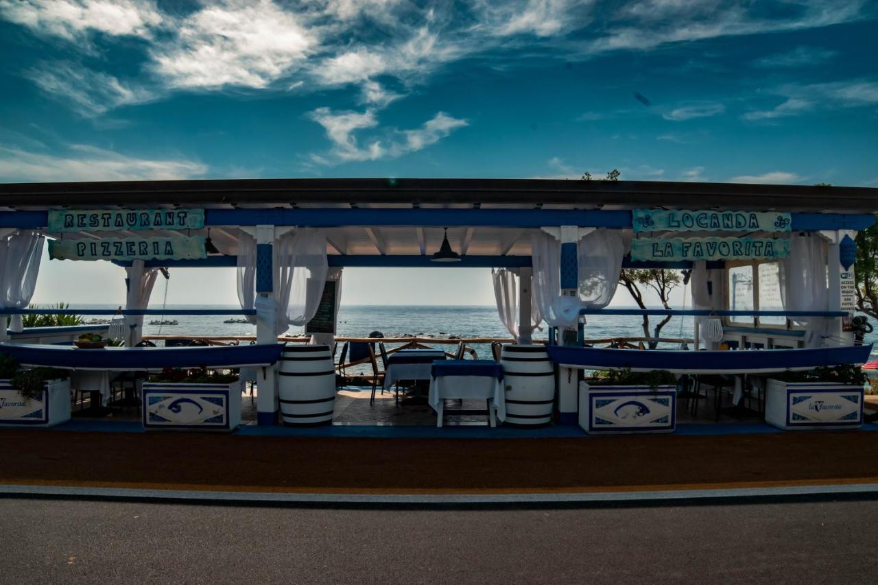 La Favorita Hotel Cala Gonone Exteriör bild