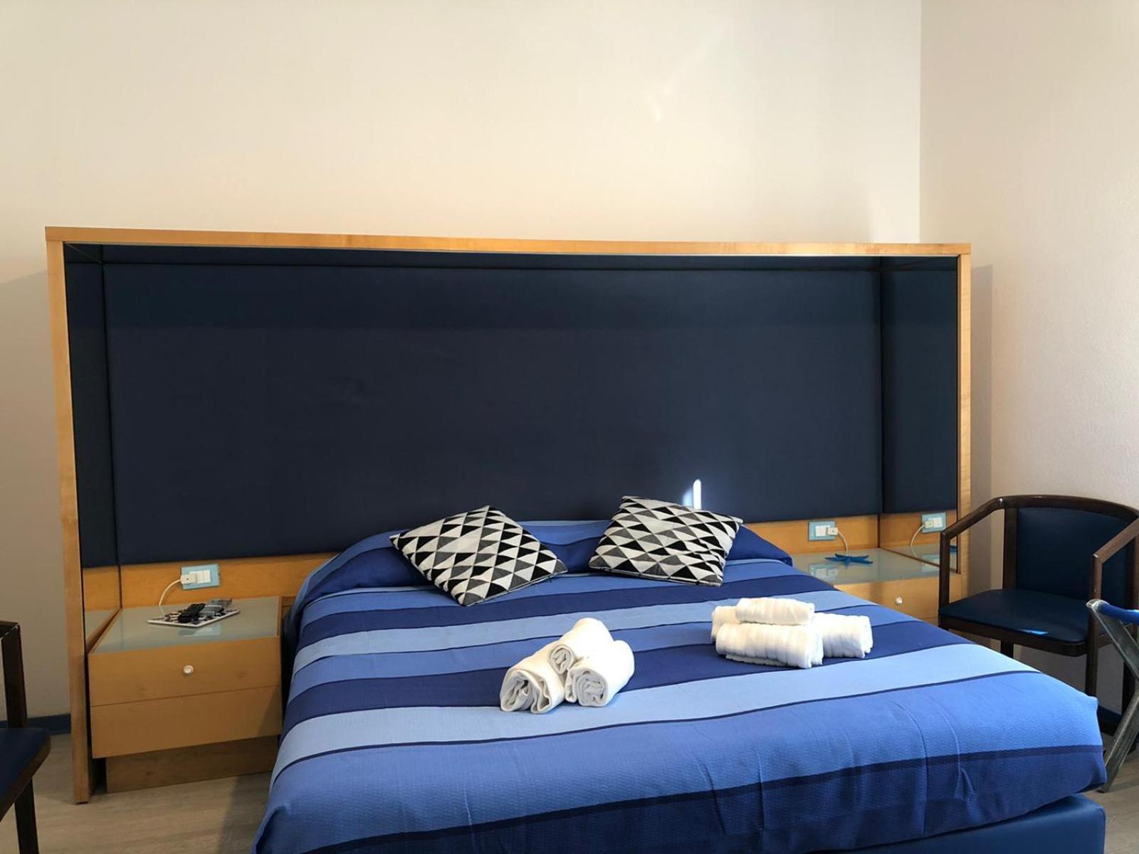 La Favorita Hotel Cala Gonone Exteriör bild
