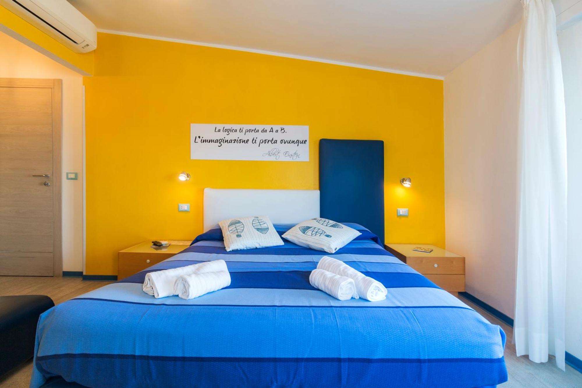 La Favorita Hotel Cala Gonone Exteriör bild