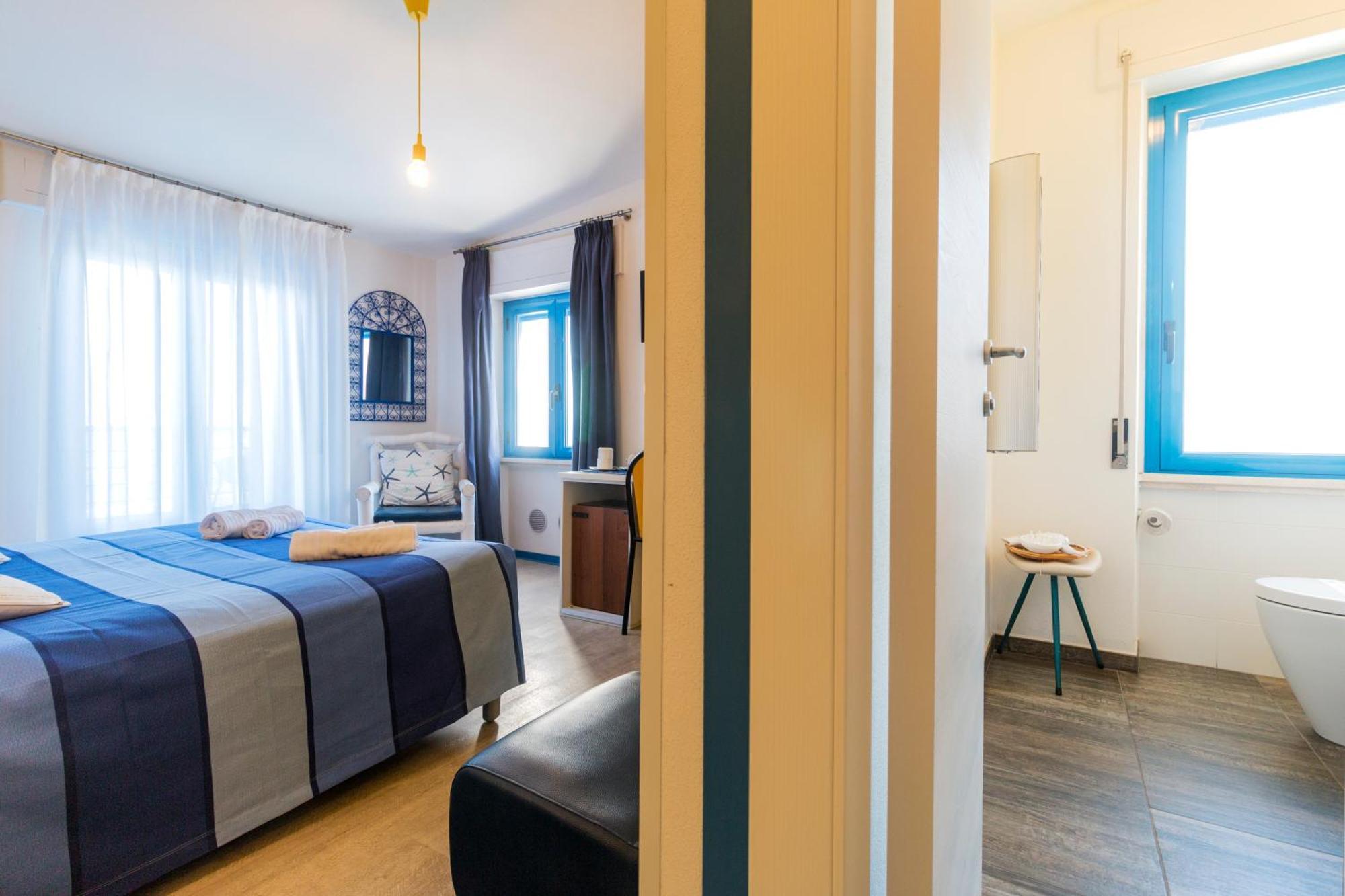 La Favorita Hotel Cala Gonone Exteriör bild