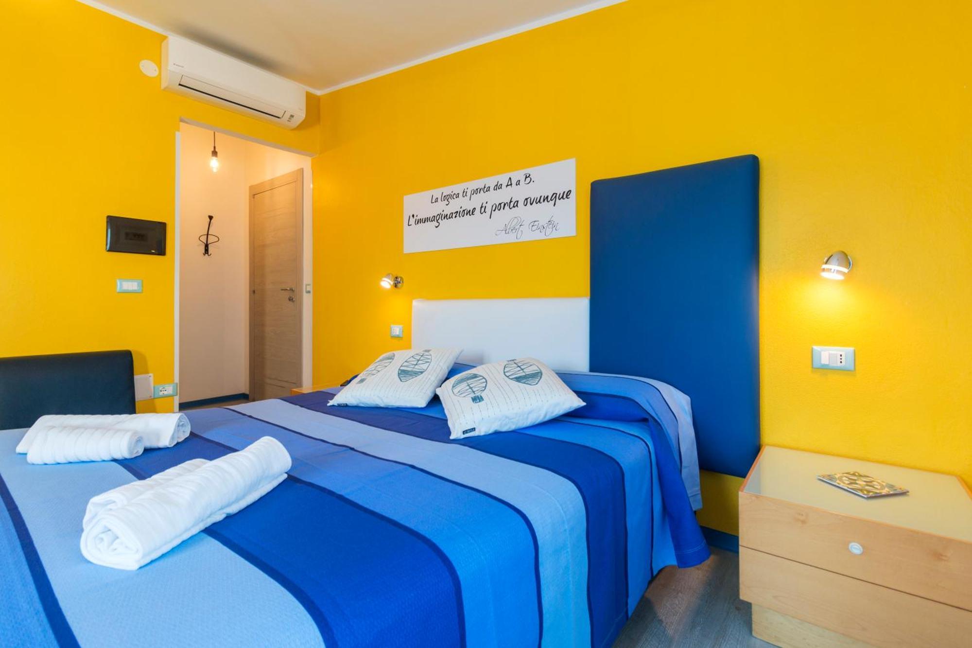 La Favorita Hotel Cala Gonone Exteriör bild