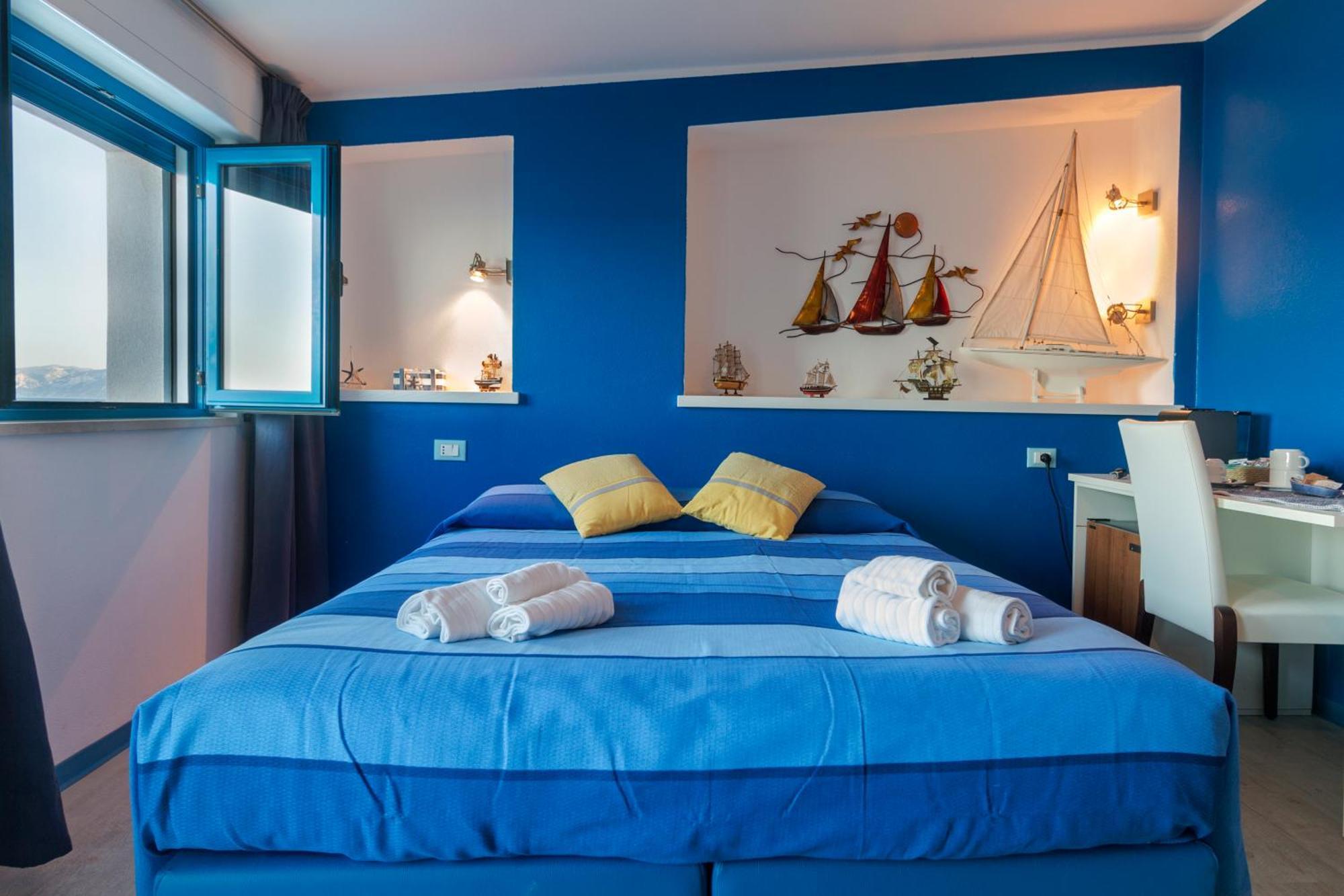 La Favorita Hotel Cala Gonone Exteriör bild