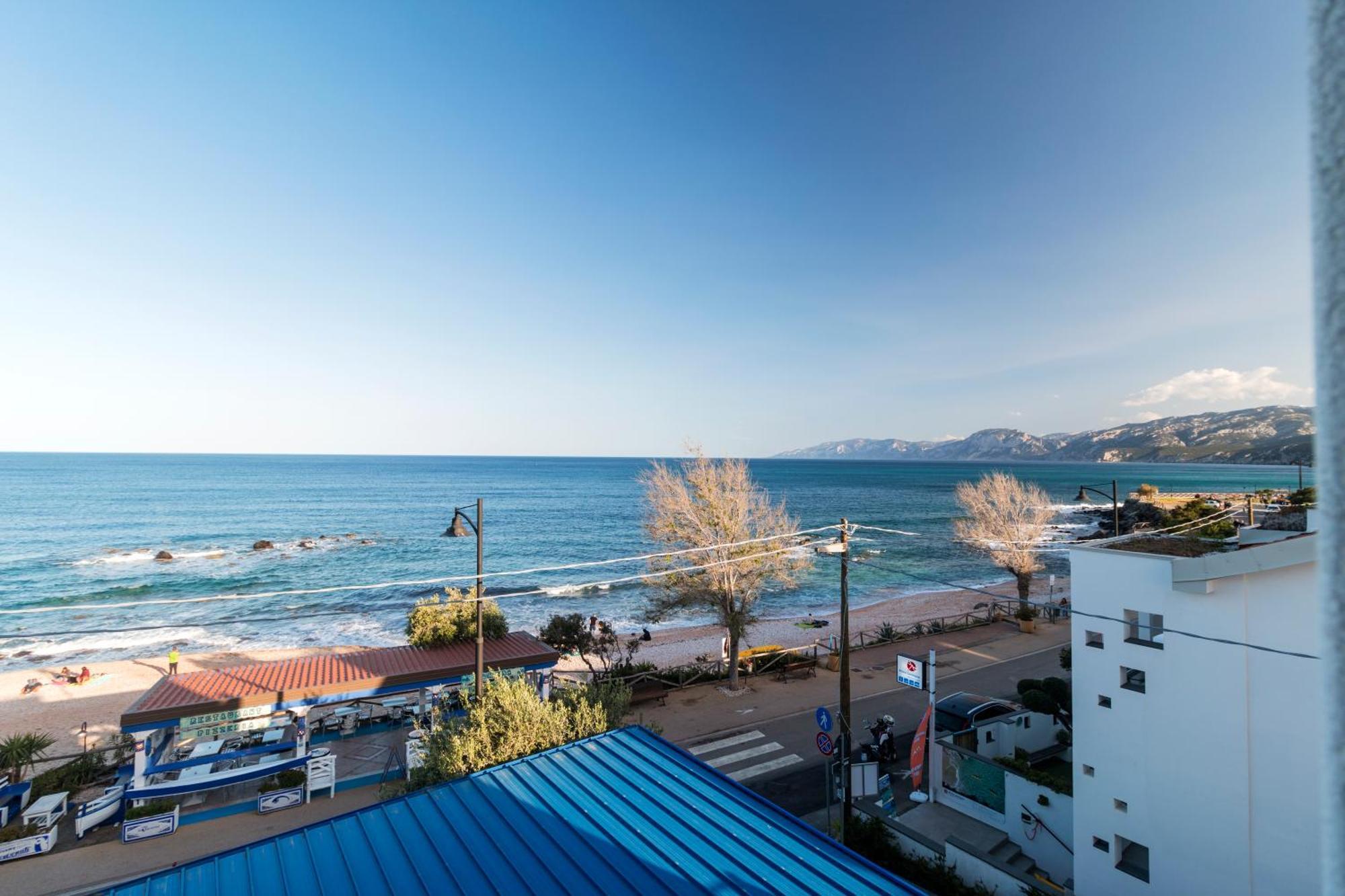 La Favorita Hotel Cala Gonone Exteriör bild