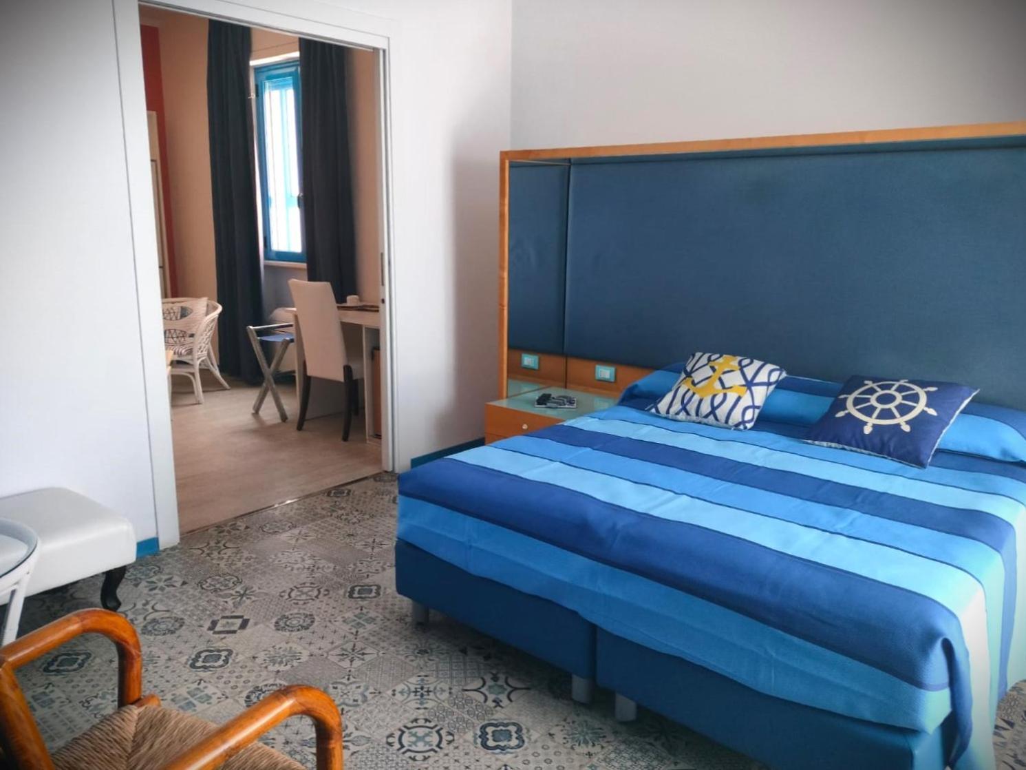 La Favorita Hotel Cala Gonone Exteriör bild