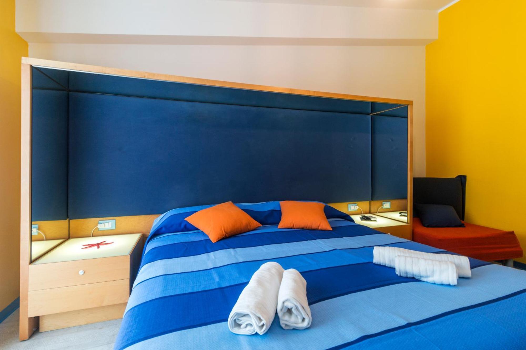 La Favorita Hotel Cala Gonone Exteriör bild